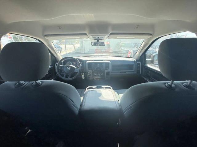 2017 Ram 1500 Express Crew Cab 4x4 57 Box