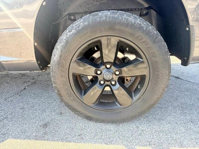 2017 Ram 1500 Express Crew Cab 4x4 57 Box