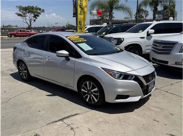2021 Nissan Versa SV Xtronic CVT