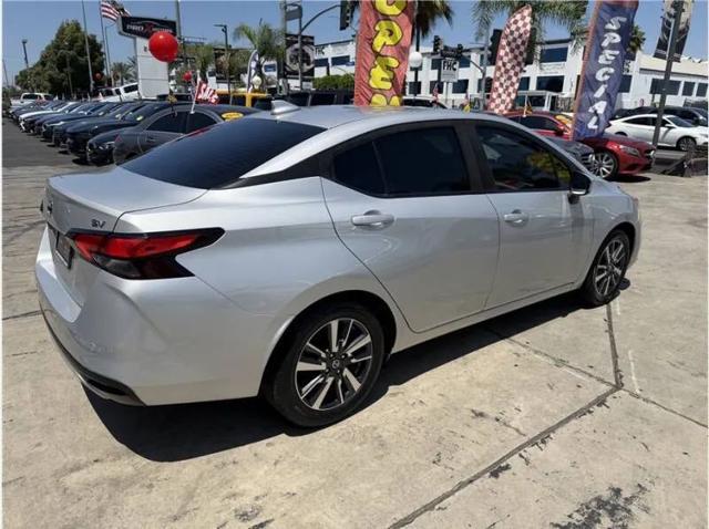 2021 Nissan Versa SV Xtronic CVT