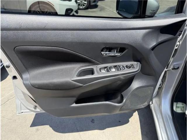 2021 Nissan Versa SV Xtronic CVT