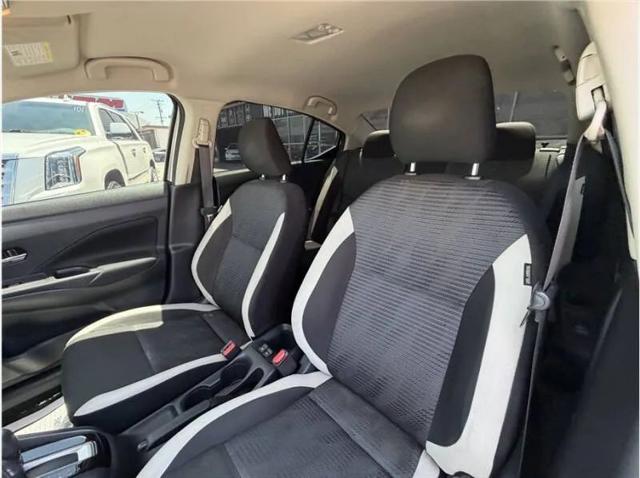 2021 Nissan Versa SV Xtronic CVT
