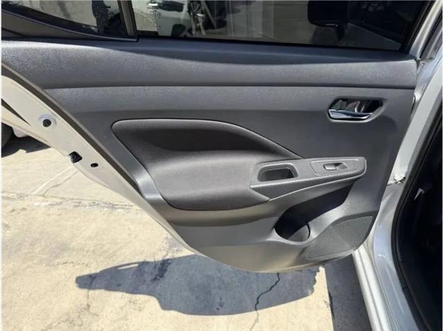 2021 Nissan Versa SV Xtronic CVT
