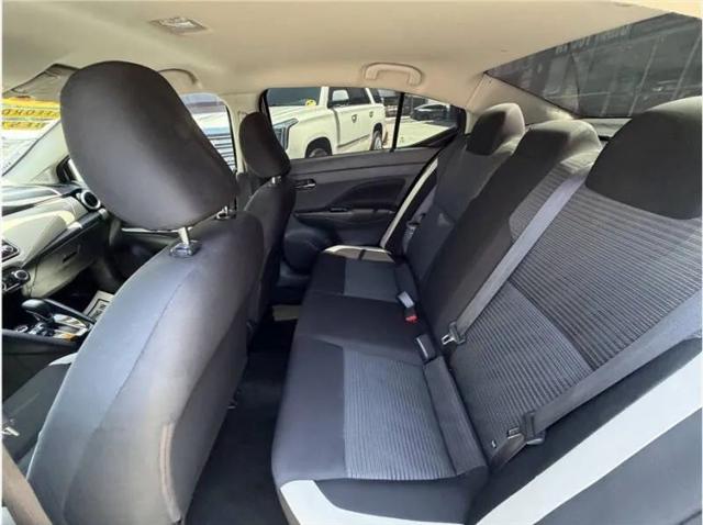 2021 Nissan Versa SV Xtronic CVT