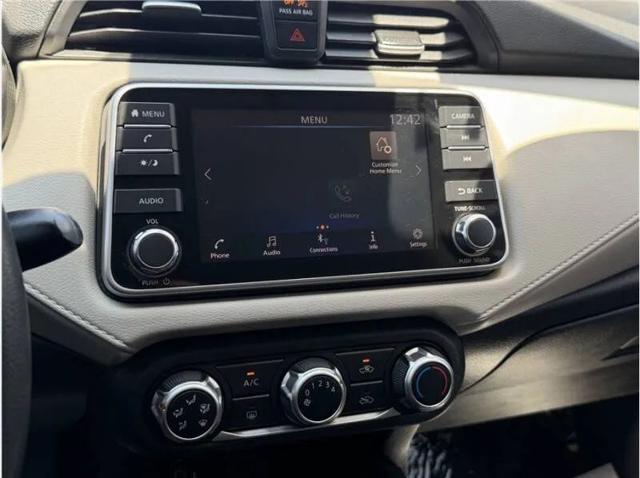 2021 Nissan Versa SV Xtronic CVT