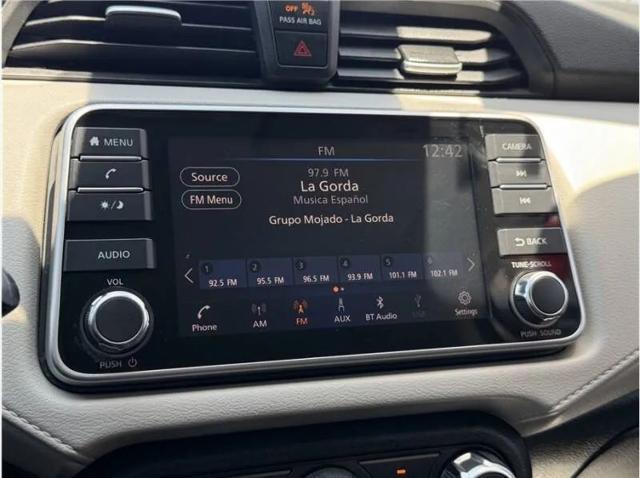 2021 Nissan Versa SV Xtronic CVT