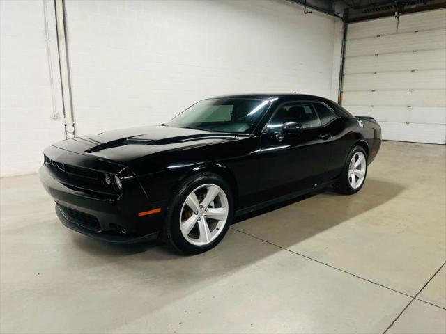 2016 Dodge Challenger SXT Plus