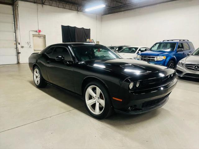 2016 Dodge Challenger SXT Plus