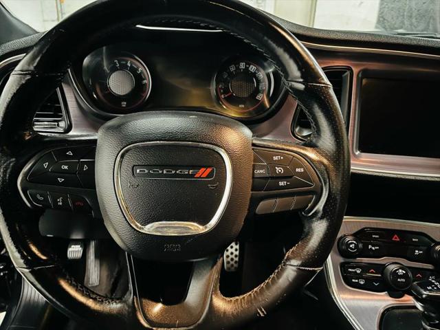 2016 Dodge Challenger SXT Plus