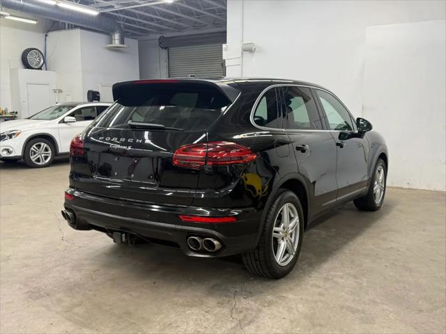 2016 Porsche Cayenne S
