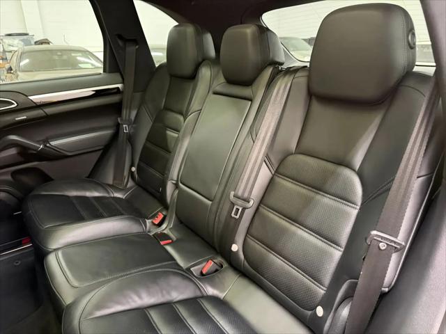2016 Porsche Cayenne S