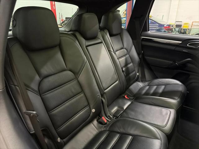 2016 Porsche Cayenne S
