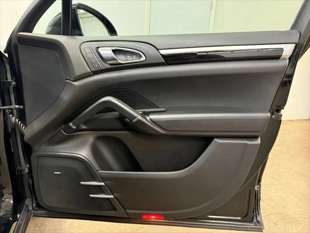 2016 Porsche Cayenne S