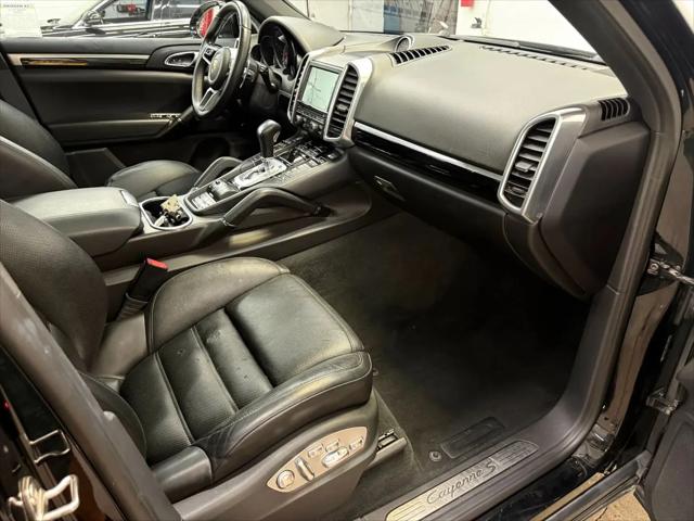 2016 Porsche Cayenne S