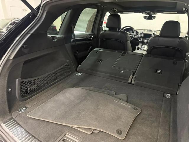 2016 Porsche Cayenne S