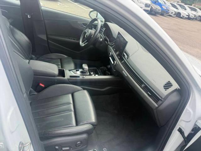 2022 Audi A4 Premium Plus 45 TFSI S line quattro S tronic