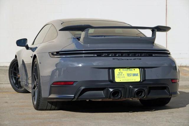2025 Porsche 911 Carrera 4 GTS