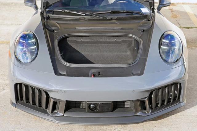 2025 Porsche 911 Carrera 4 GTS