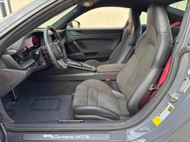 2025 Porsche 911 Carrera 4 GTS