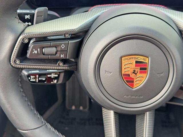 2025 Porsche 911 Carrera 4 GTS