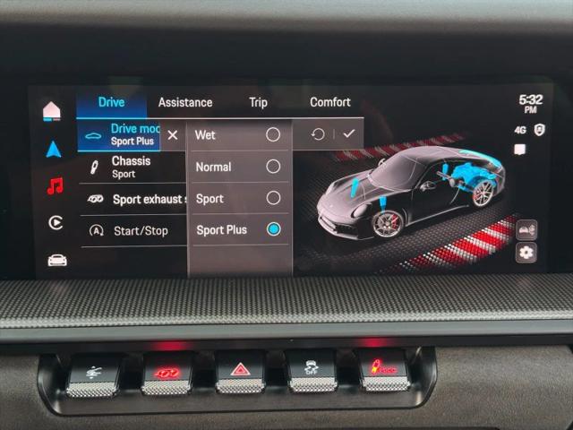 2025 Porsche 911 Carrera 4 GTS
