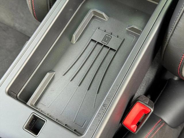 2025 Porsche 911 Carrera 4 GTS