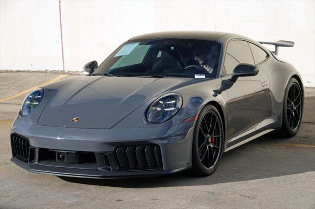 2025 Porsche 911 Carrera 4 GTS