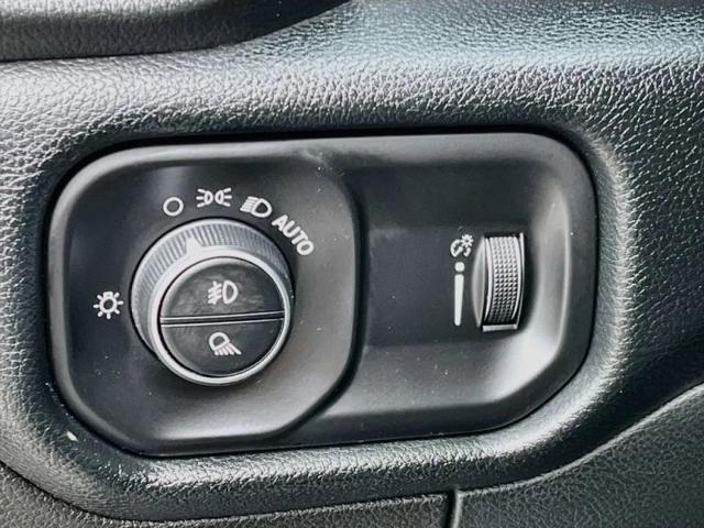 2021 Ram 1500 Big Horn Crew Cab 4x4 5'7" Box