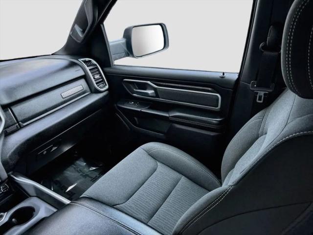 2021 Ram 1500 Big Horn Crew Cab 4x4 5'7" Box