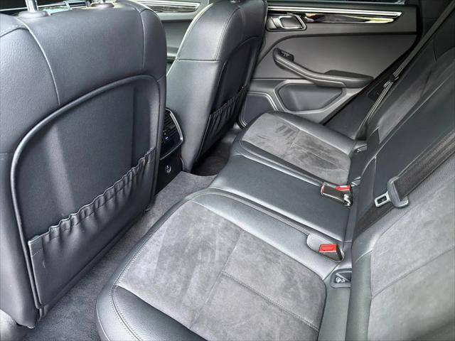 2020 Porsche Macan Macan