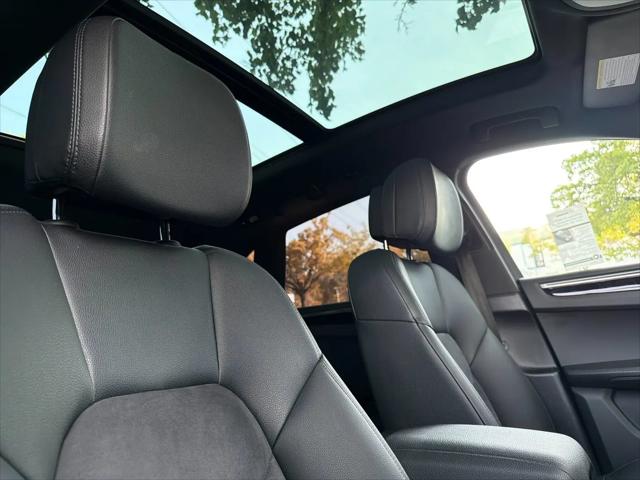 2020 Porsche Macan Macan