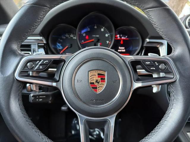 2020 Porsche Macan Macan