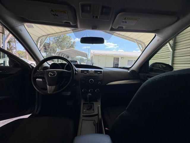 2013 Mazda Mazda3 i Touring