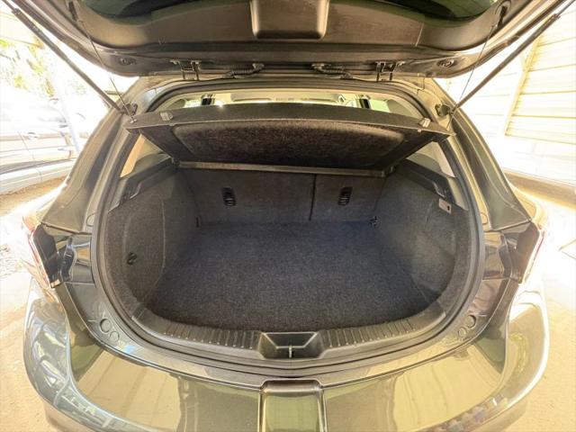 2013 Mazda Mazda3 i Touring
