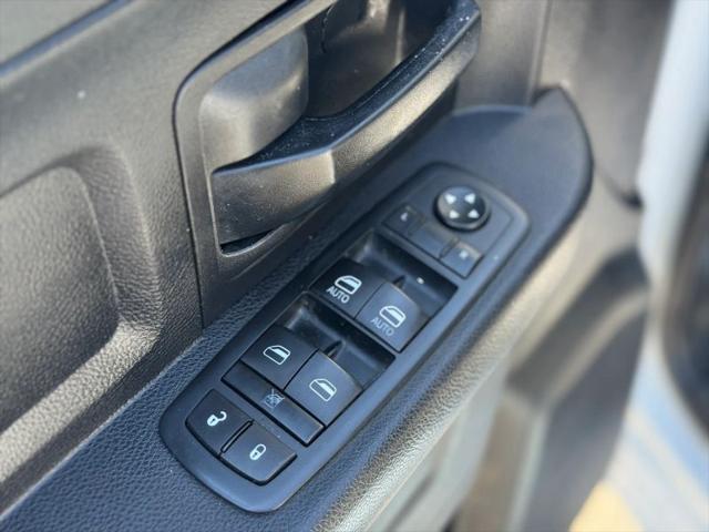 2017 Ram 3500 Tradesman/SLT/Laramie