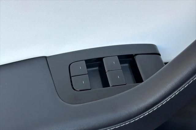 2020 Tesla Model 3 Standard Range Plus Rear-Wheel Drive