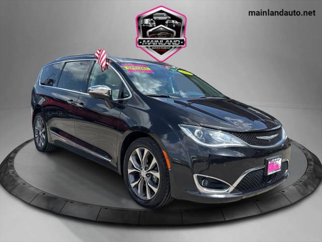 2017 Chrysler Pacifica Limited for sale in Houston, TX