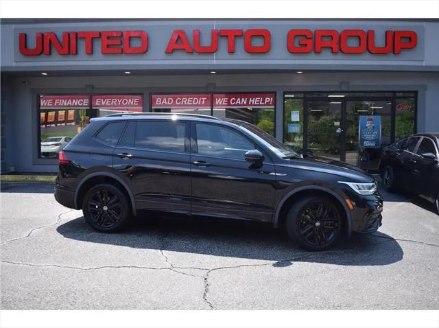 2022 Volkswagen Tiguan 2.0T SE R-Line Black for sale in Putnam, CT
