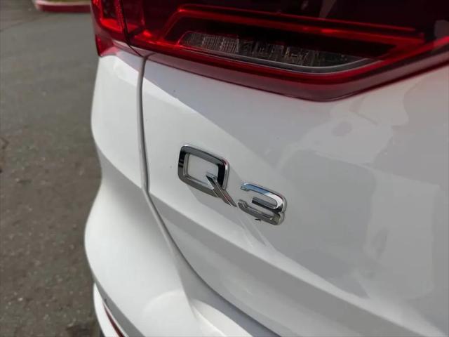2024 Audi Q3 Premium 45 TFSI S line quattro Tiptronic