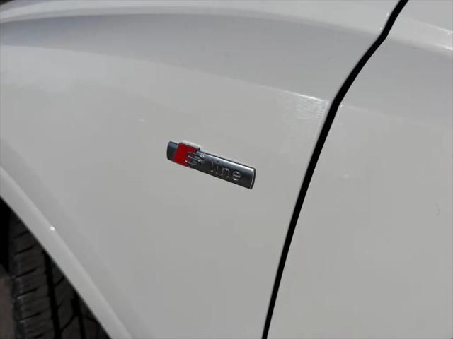 2024 Audi Q3 Premium 45 TFSI S line quattro Tiptronic