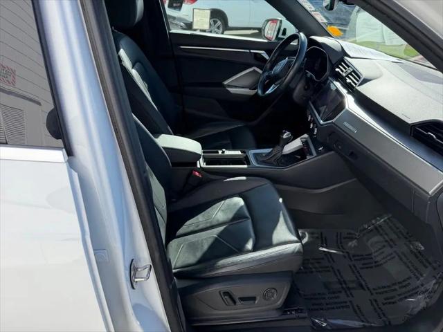 2024 Audi Q3 Premium 45 TFSI S line quattro Tiptronic