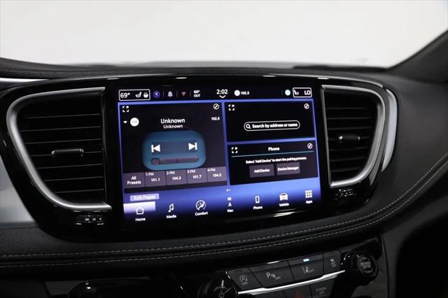 2025 Chrysler Pacifica Limited