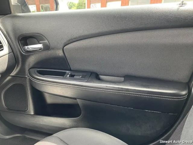 2013 Dodge Avenger SE