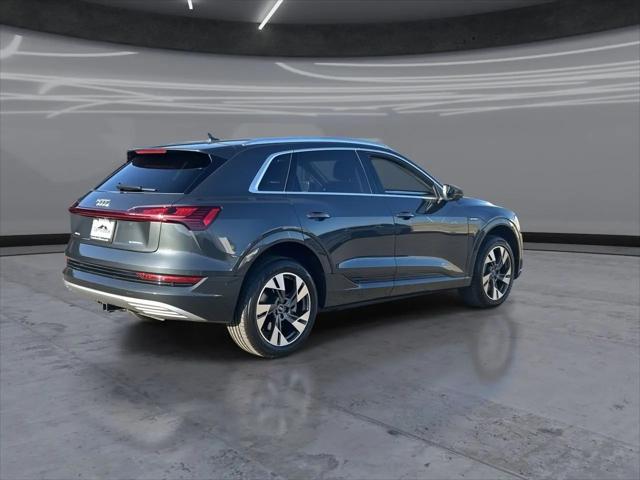 2021 Audi e-tron Prestige quattro