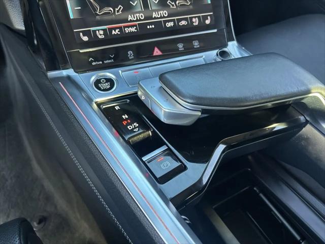 2021 Audi e-tron Prestige quattro