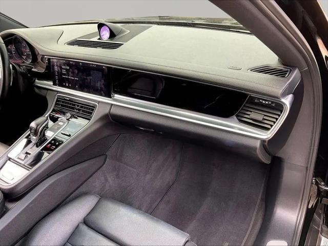 2020 Porsche Panamera Panamera