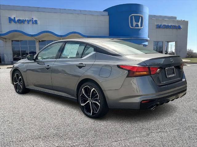 2023 Nissan Altima SR FWD