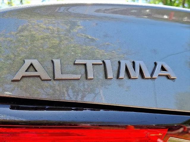 2023 Nissan Altima SR FWD