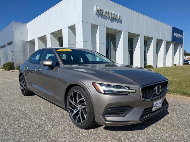 2019 Volvo S60 T6 Momentum