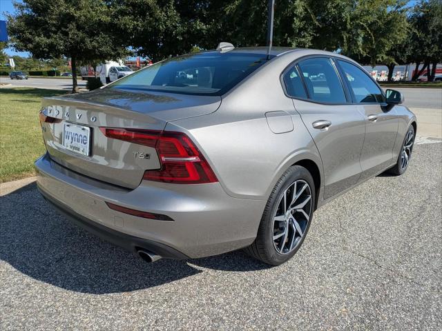 2019 Volvo S60 T6 Momentum